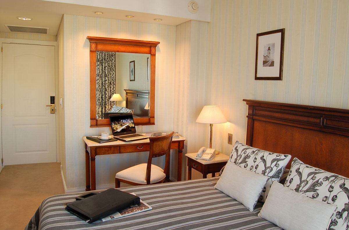 Howard Johnson Hotel 9 De Julio Avenue Buenos Aires Oda fotoğraf