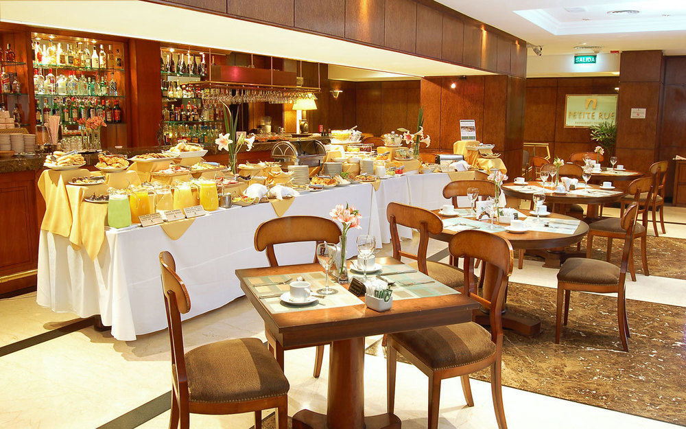 Howard Johnson Hotel 9 De Julio Avenue Buenos Aires Restoran fotoğraf